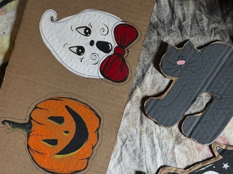 DIY Cardboard Halloween&nbsp;Garland